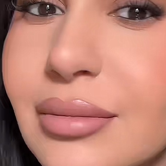 LAST 💋 COOL TEDDY a M·A·CXIMAL SILKY MATTE LIPSTICK. **NEW. RETAIL $25. - Picture 5 of 14